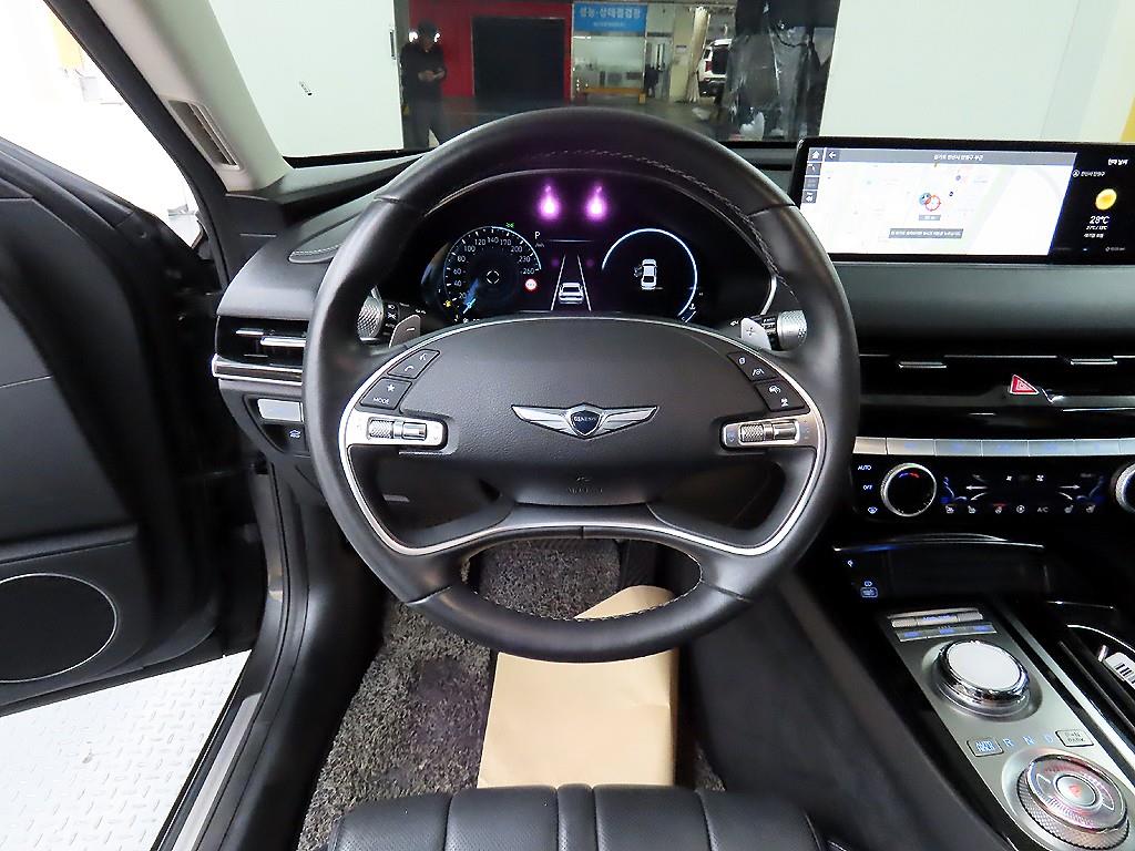 Genesis G80 - Vista 9