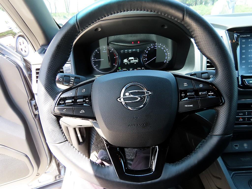 Ssangyong Rexton - Vista 8