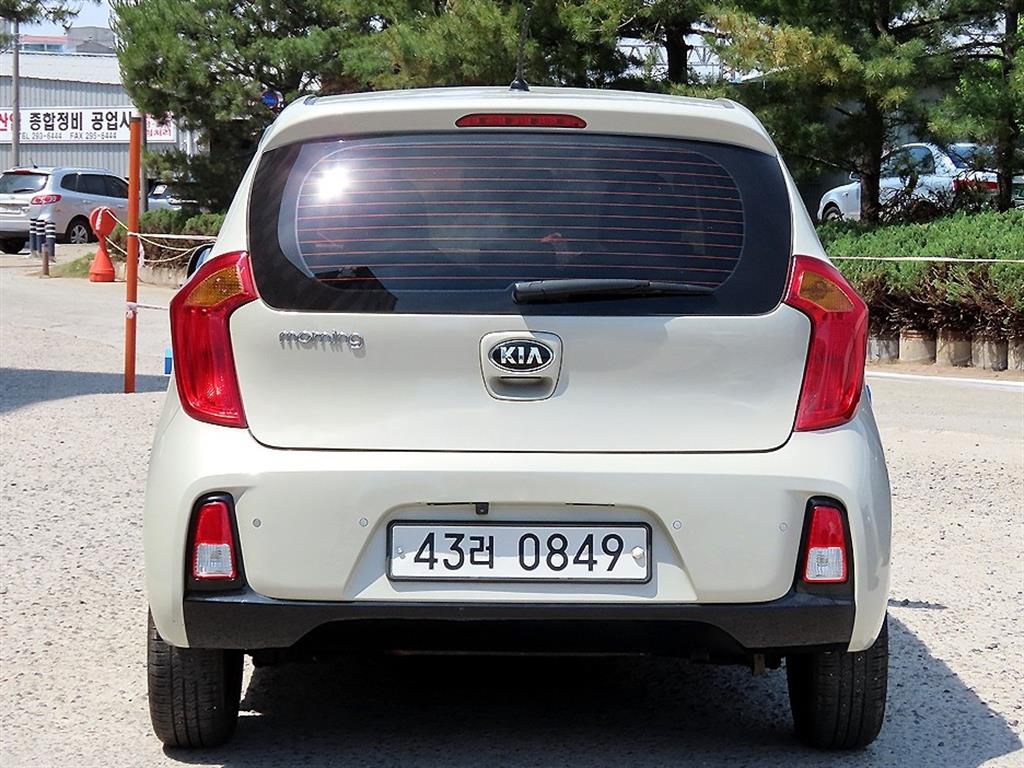 KIA Morning - Vista 4