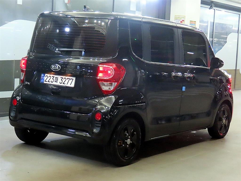 KIA Ray - Vista 4