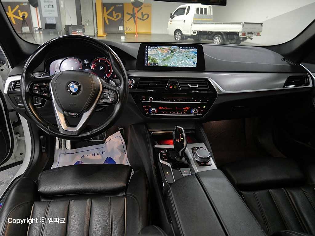 BMW 5 Series - Vista 6