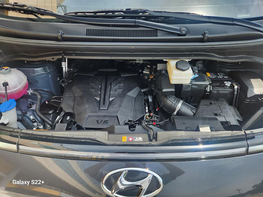 HYUNDAI Staria 2022 Verde - Importación desde Corea - HF Imports Iquique - Foto 20