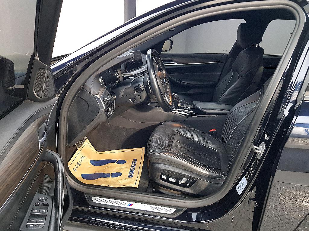 BMW 5 Series - Vista 8
