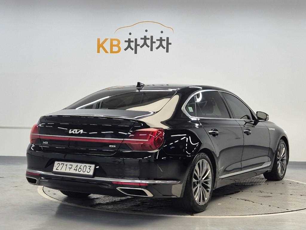 KIA K9 - Vista 3