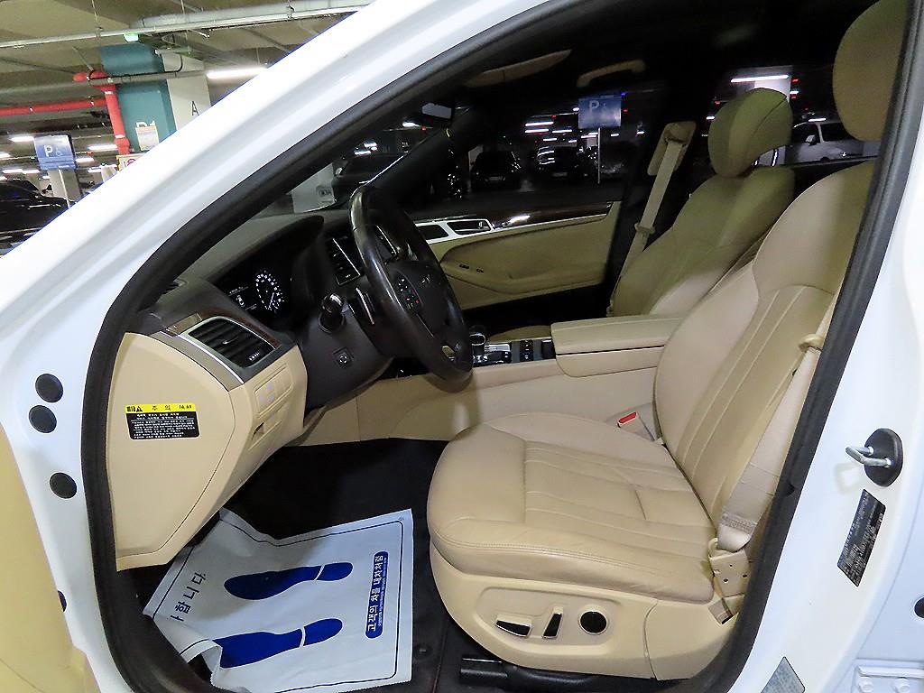 Genesis G80 - Vista 6