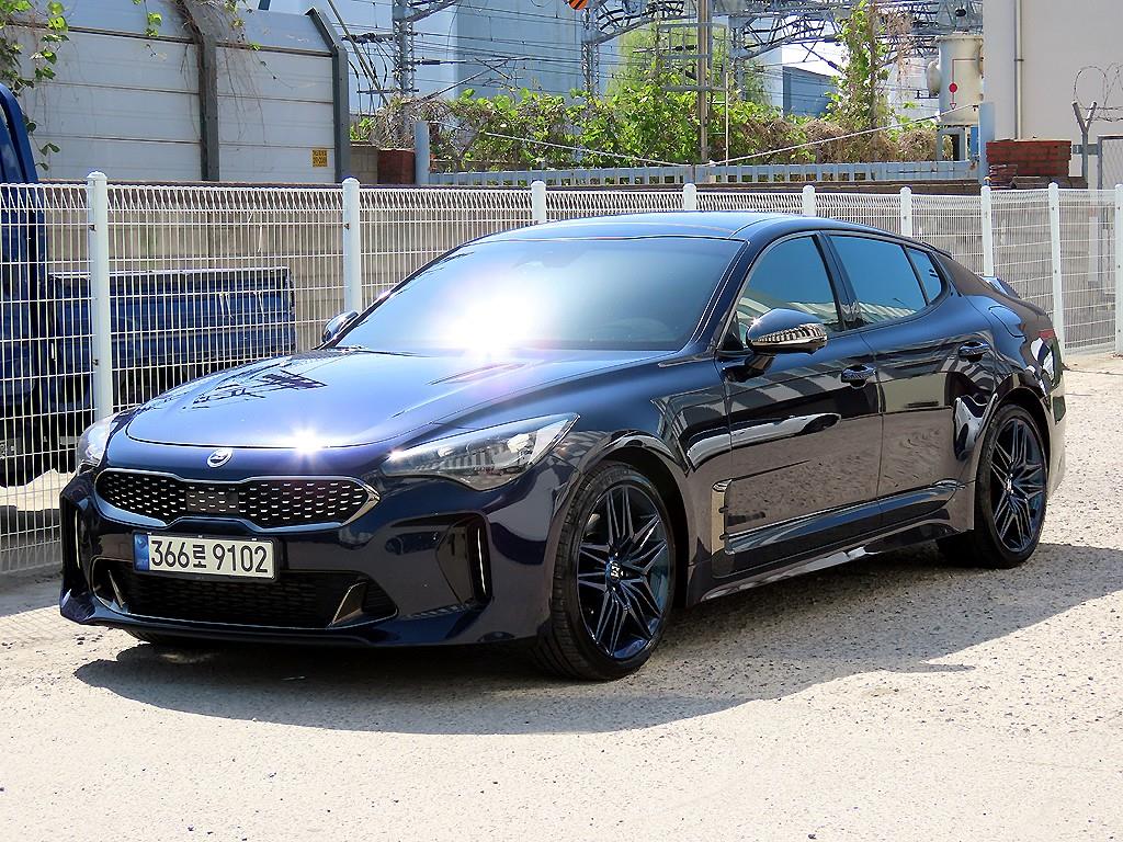 KIA Stinger - Vista 2