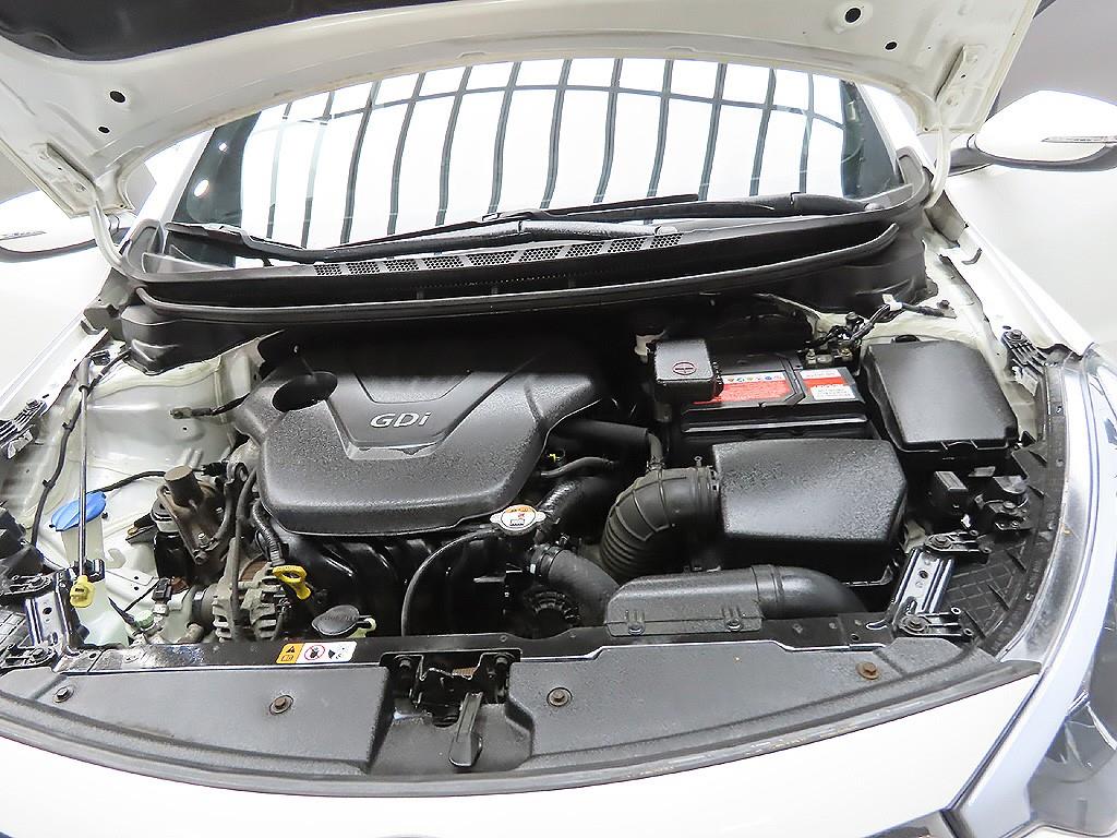 KIA K3 2013 Blanco - Importación desde Corea - HF Imports Iquique - Foto 8