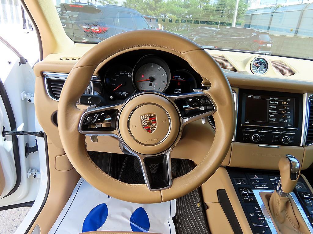 Porsche Macan - Vista 8