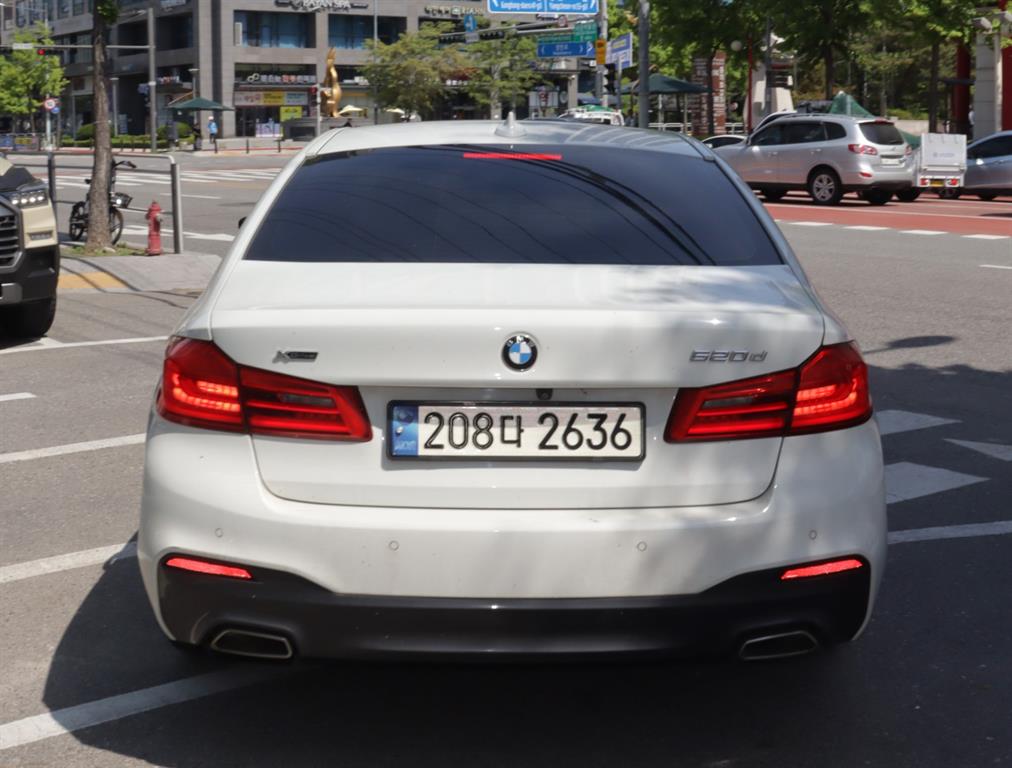 BMW 5 Series - Vista 11
