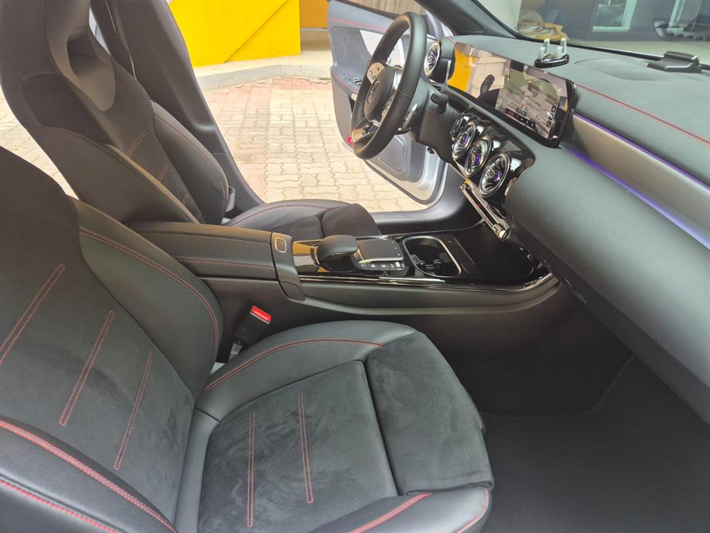 Mercedes Benz CLA Class - Vista 9