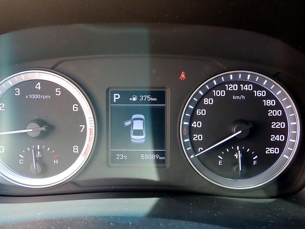 HYUNDAI Sonata - Vista 9