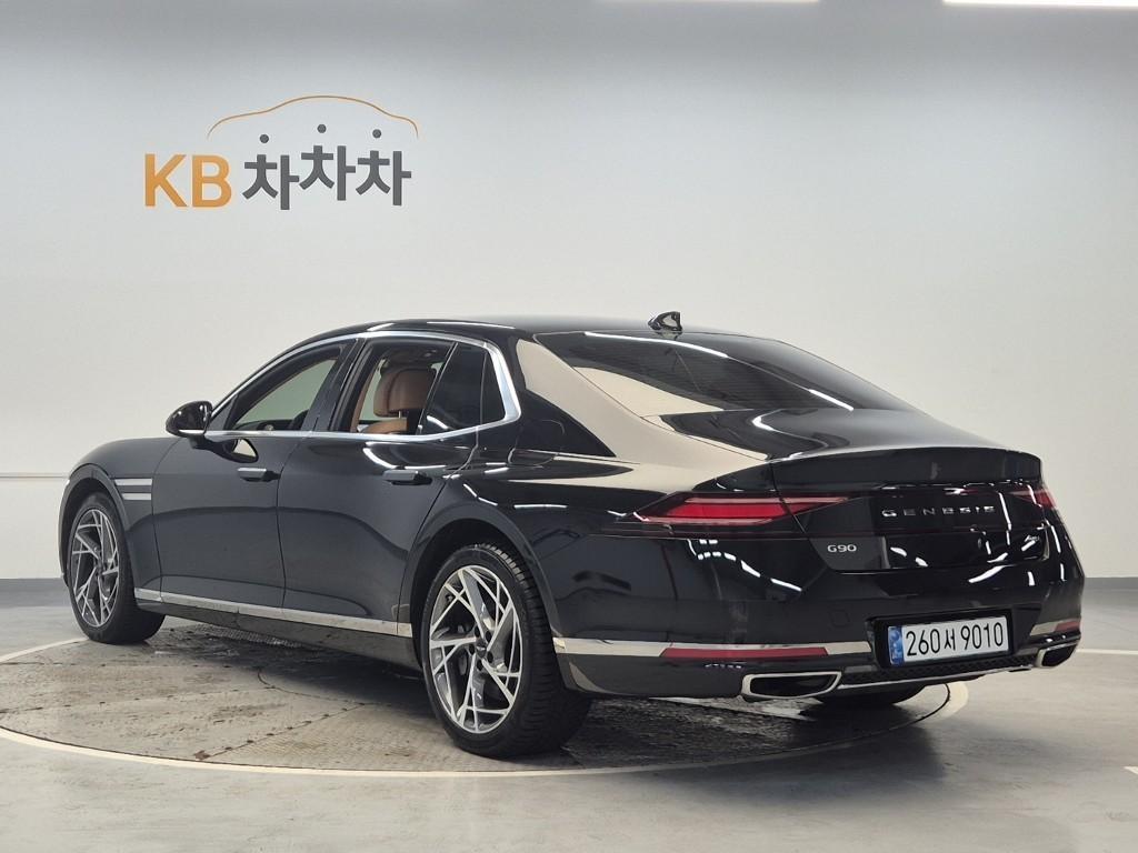 Genesis G90 - Vista 3