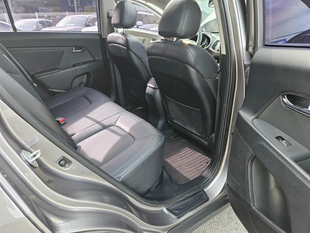 KIA Sportage 2011 Gris - Importación desde Corea - HF Imports Iquique - Foto 19