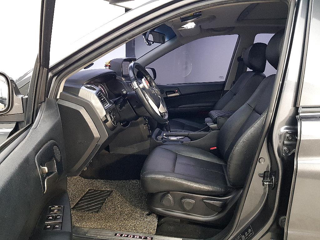 Ssangyong Korando - Vista 8