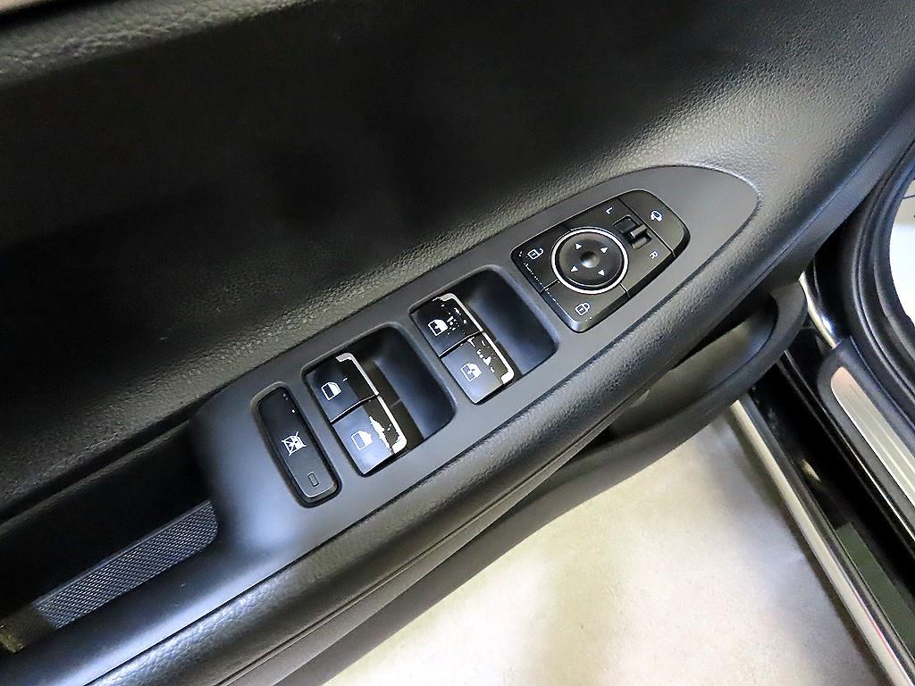 HYUNDAI Grandeur 2019 Negro - Importación desde Corea - HF Imports Iquique - Foto 13
