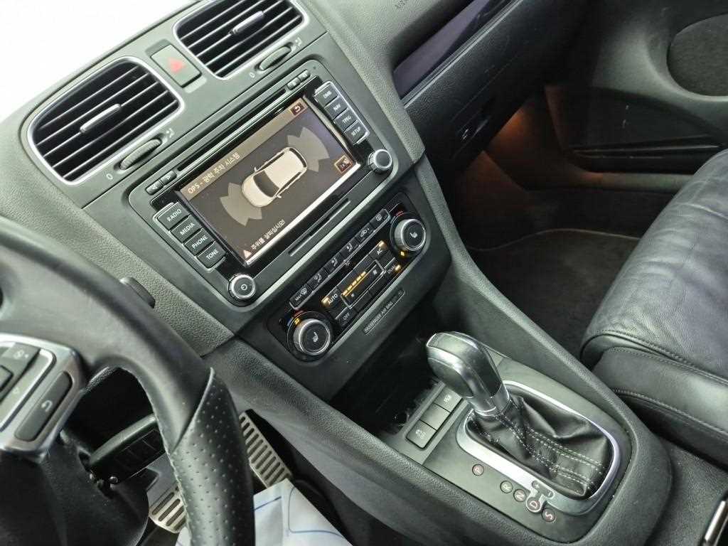 Volkswagen Golf - Vista 10