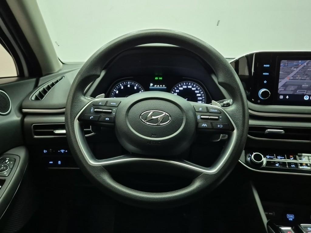 HYUNDAI Sonata - Vista 9