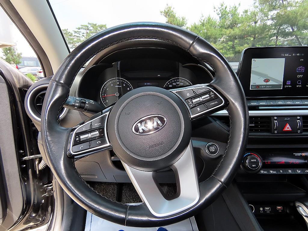 KIA K3 - Vista 8