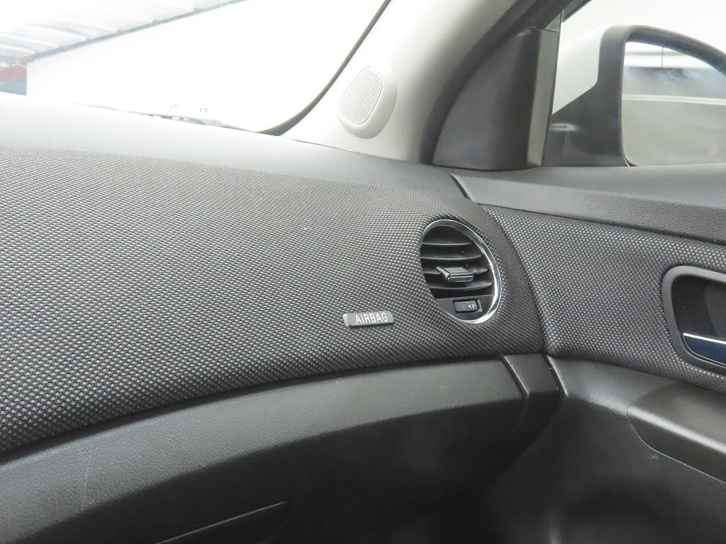 Chevrolet Cruise 2014 Blanco - Importación desde Corea - HF Imports Iquique - Foto 15