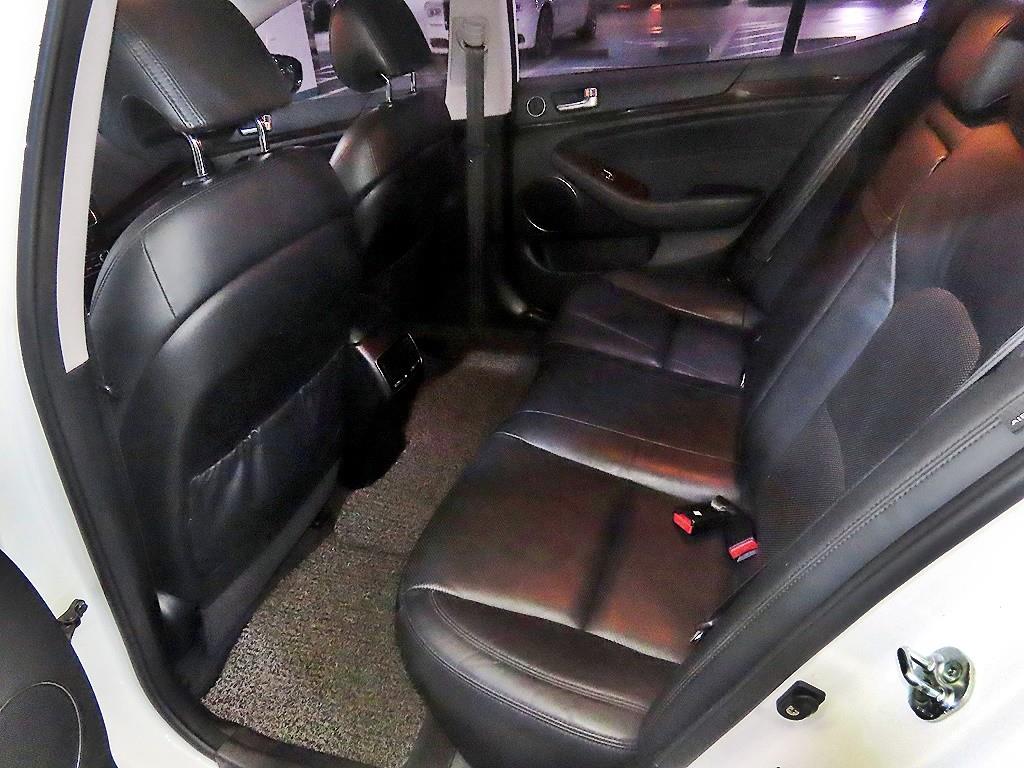 KIA K7 - Vista 7