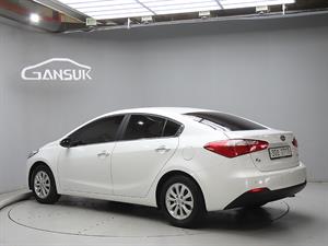 KIA K3 - Vista 6