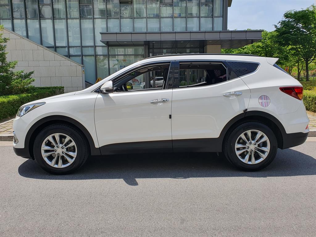 HYUNDAI Santa Fe - Vista 4