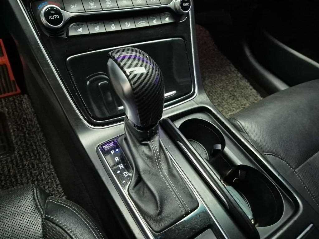 HYUNDAI Grandeur - Vista 8