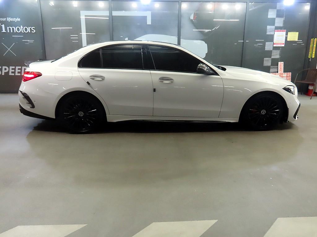 Mercedes Benz C Class - Vista 3