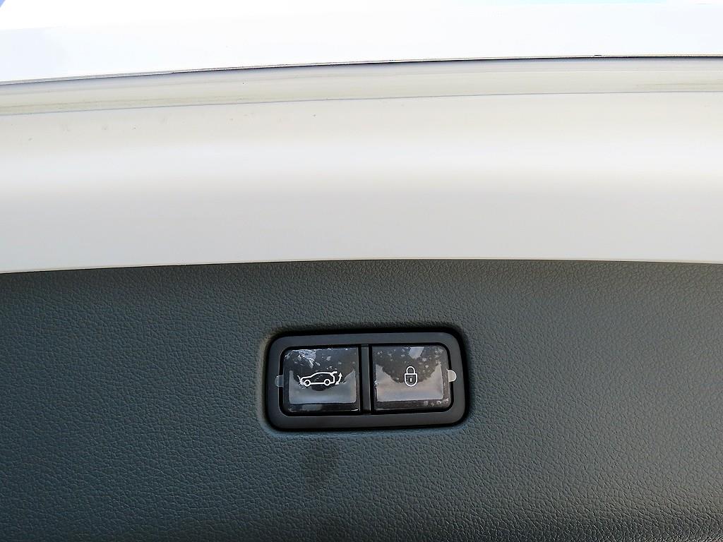 Genesis GV80 2025 Blanco - Importación desde Corea - HF Imports Iquique - Foto 15