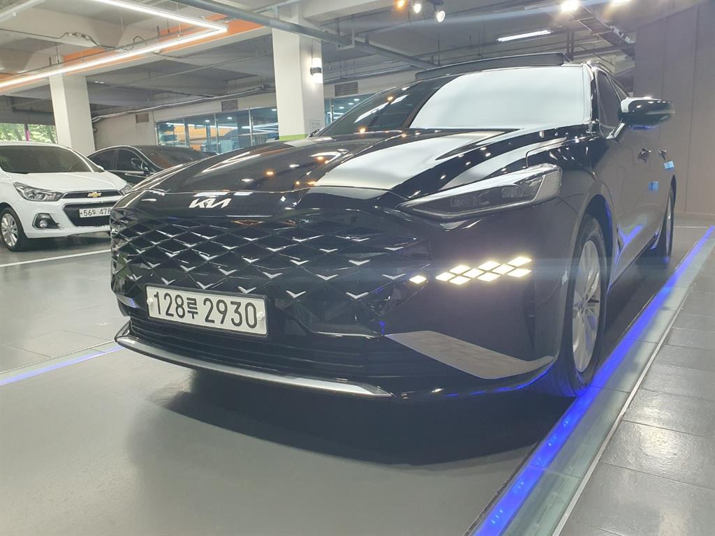 KIA K8 - Vista 3