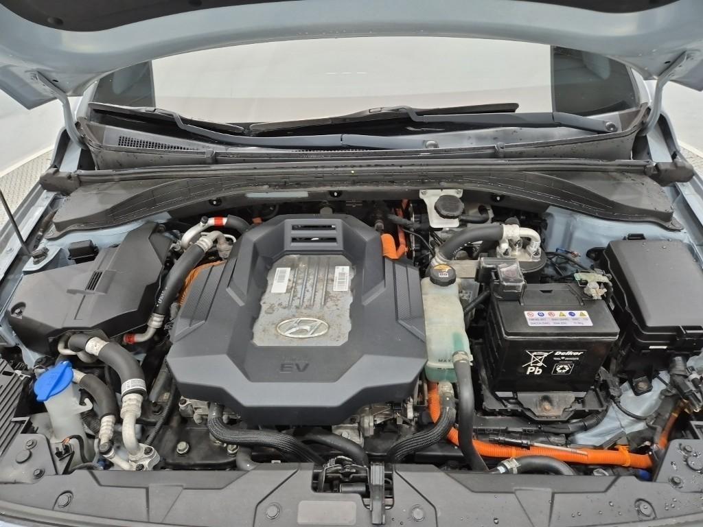 HYUNDAI Ioniq - Vista 5