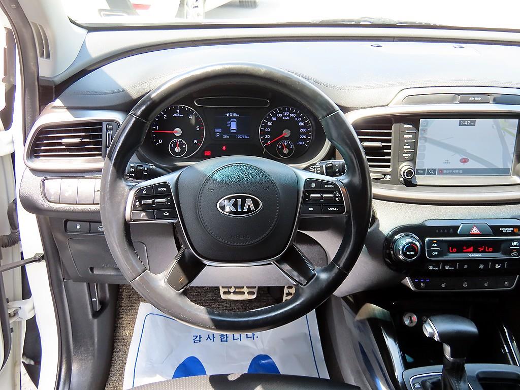 KIA Sorento - Vista 8