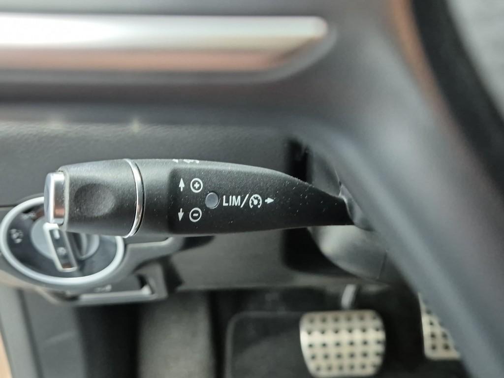 Infiniti Q - Vista 11