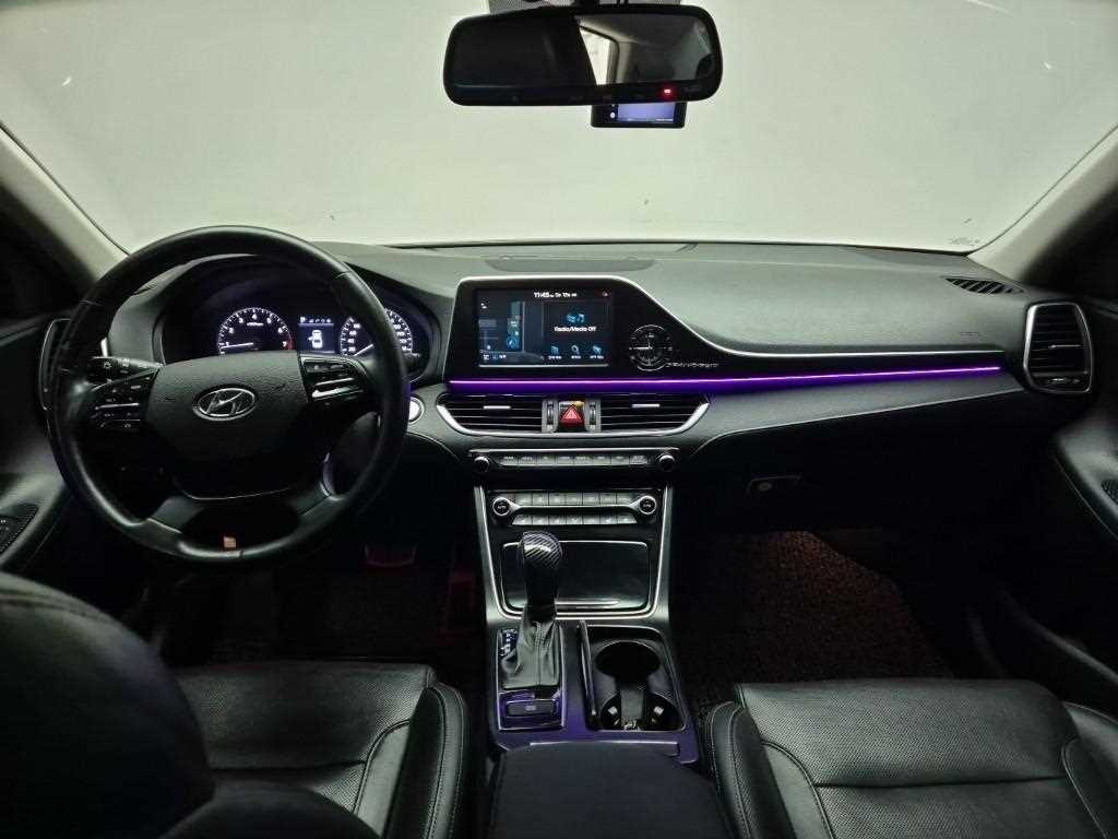 HYUNDAI Grandeur - Vista 7