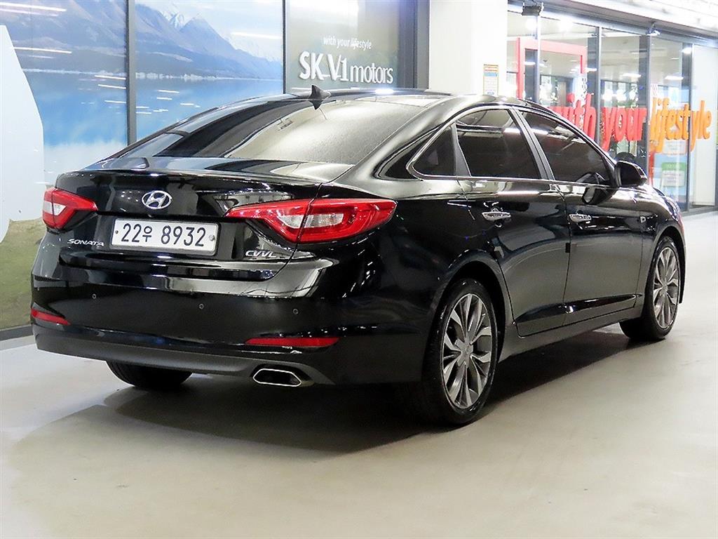 HYUNDAI Sonata - Vista 4