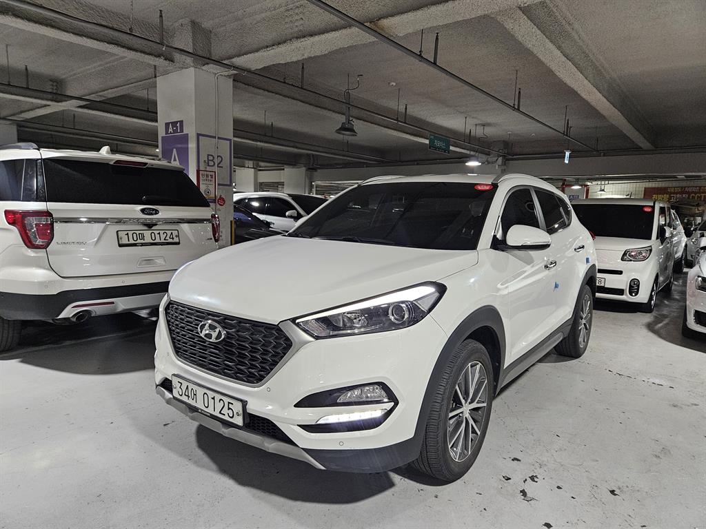 HYUNDAI Tucson 2017 Blanco - Importación desde Corea - HF Imports Iquique - Foto 1