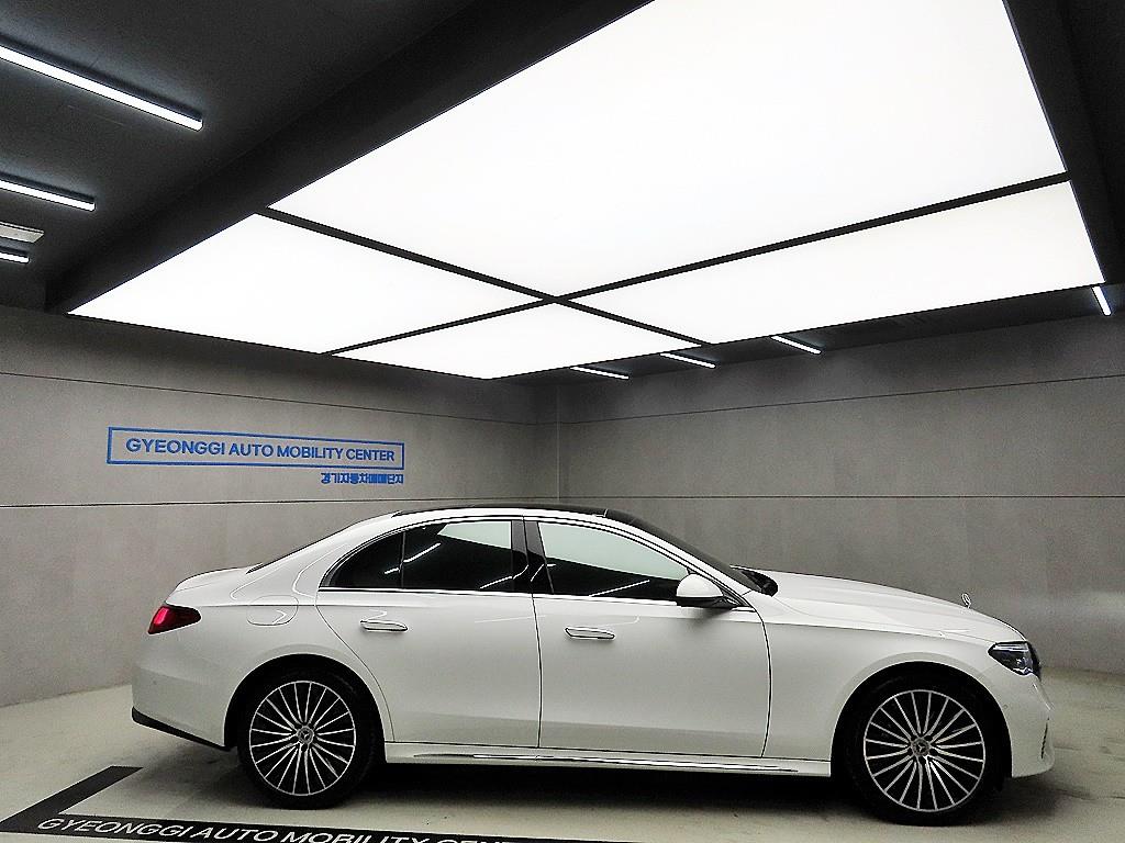 Mercedes Benz E class - Vista 2