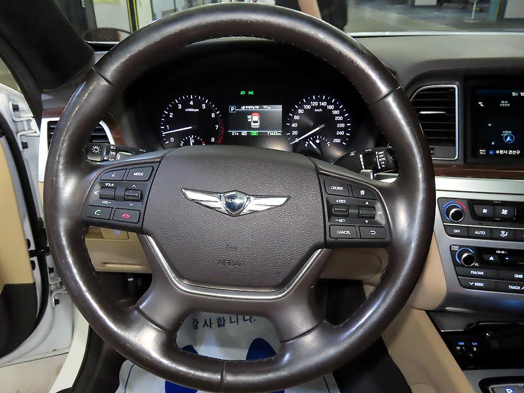 Genesis G80 - Vista 8