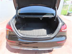 Mercedes Benz E class - Vista 10
