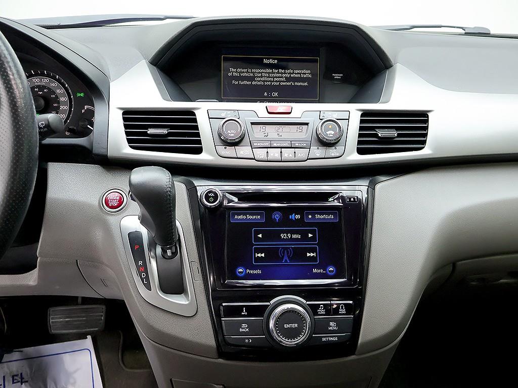 Honda Odyssey 2016 Blanco - Importación desde Corea - HF Imports Iquique - Foto 9