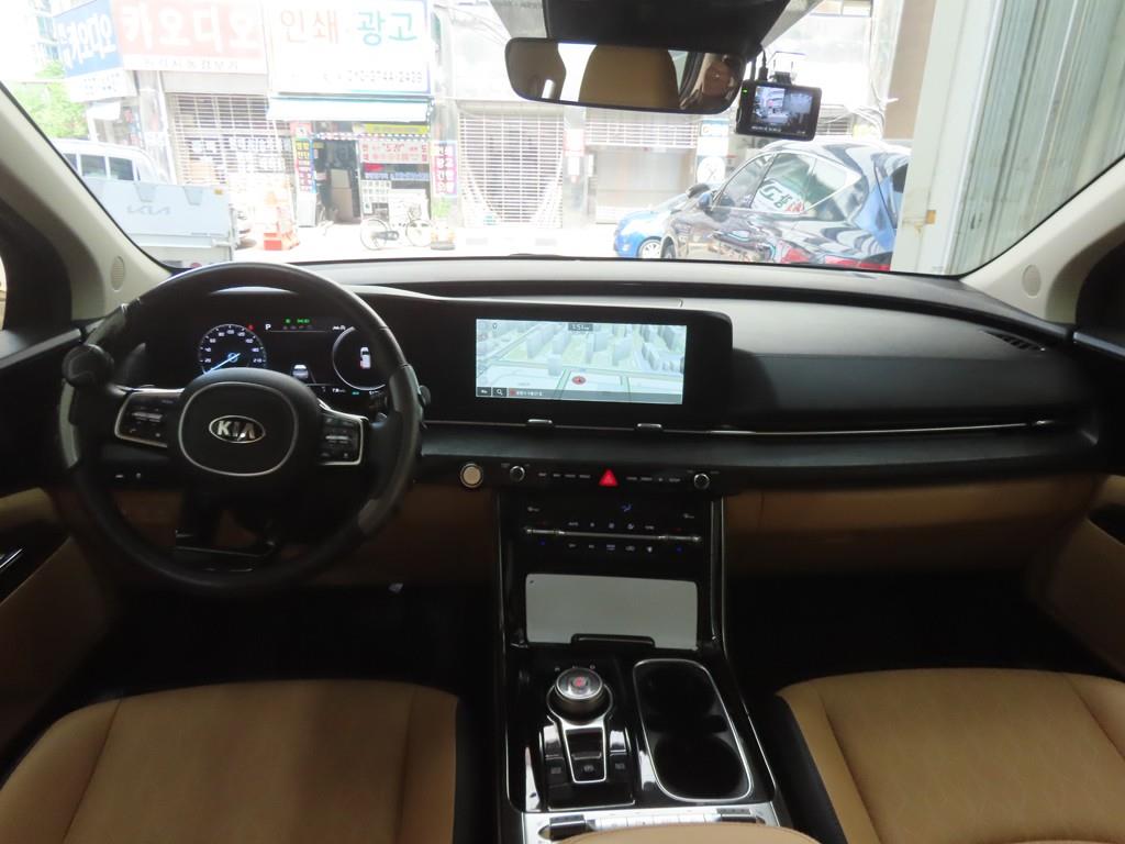 KIA Carnival - Vista 7