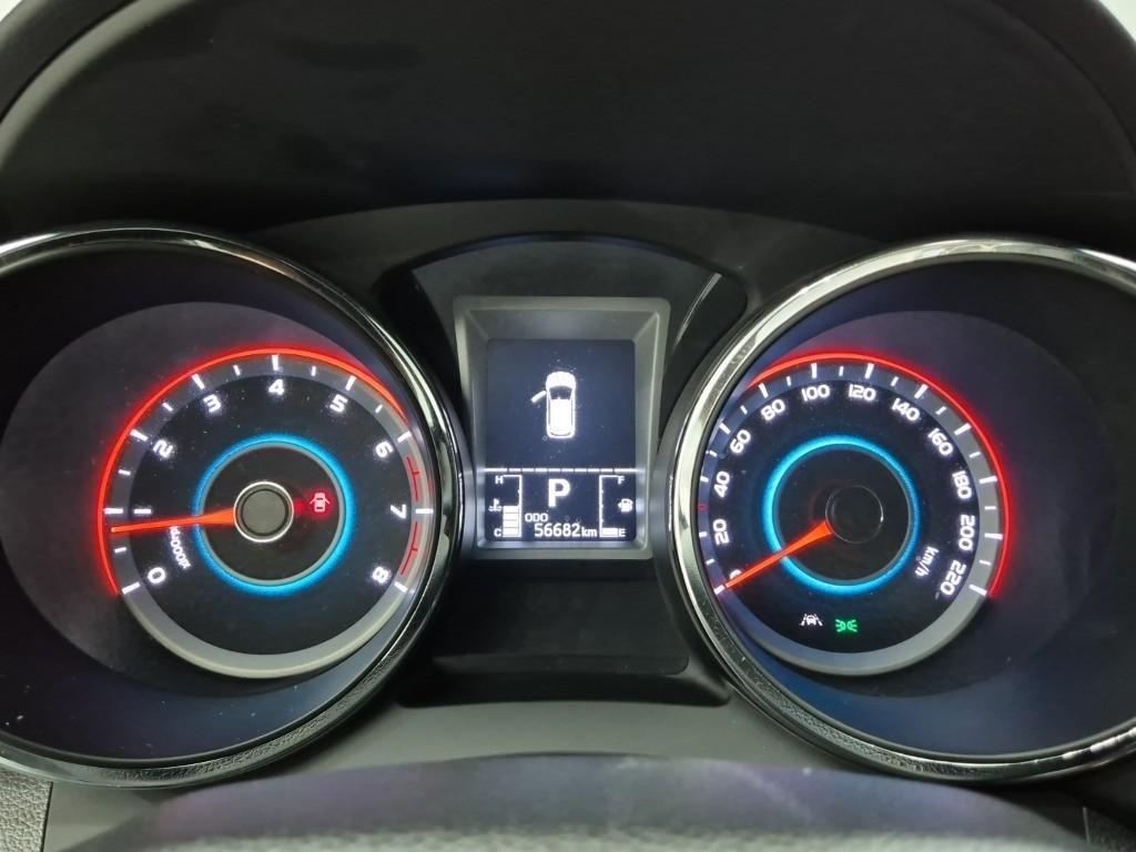 Ssangyong Tivoli - Vista 6