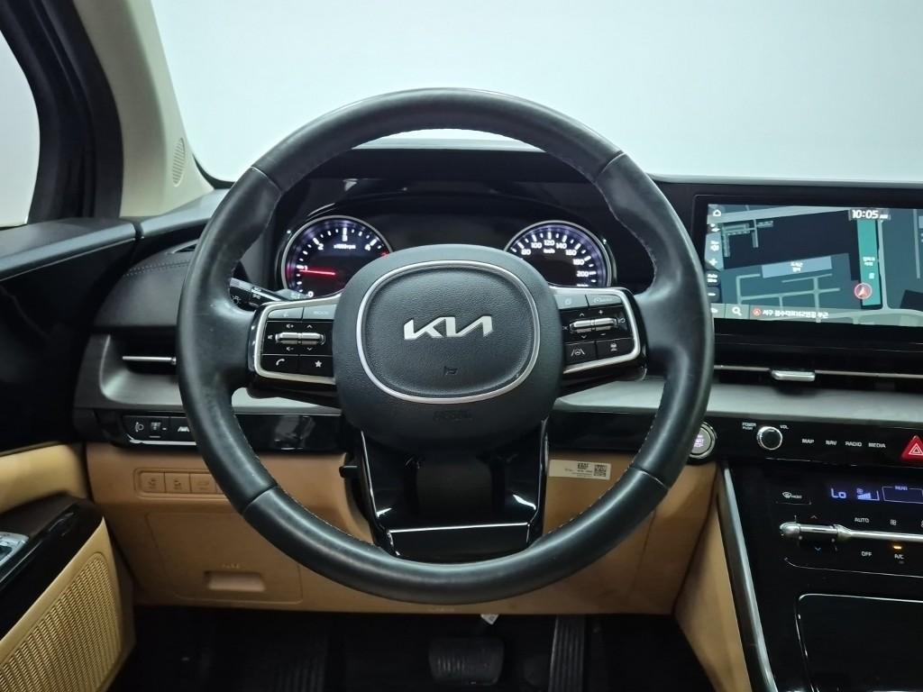 KIA Carnival - Vista 9