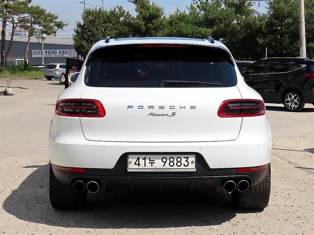 Porsche Macan - Vista 4