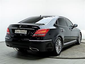 HYUNDAI Equus - Vista 8