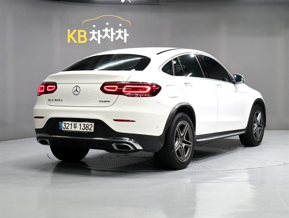 Mercedes Benz GLC Class - Vista 3