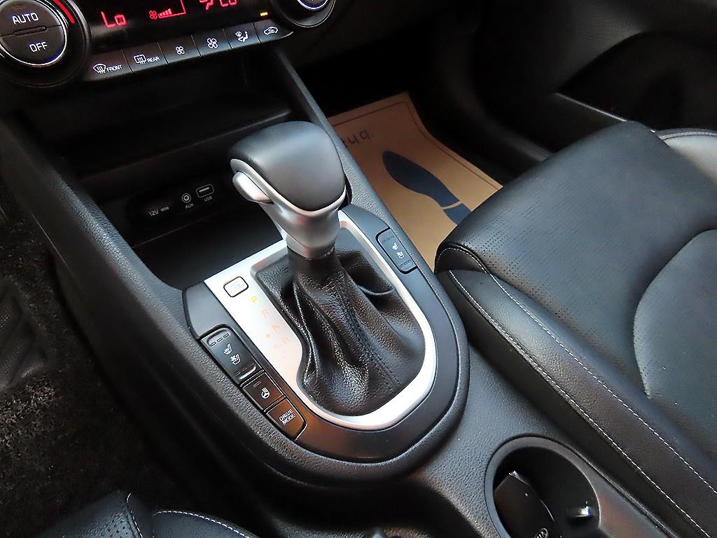 KIA K3 - Vista 10