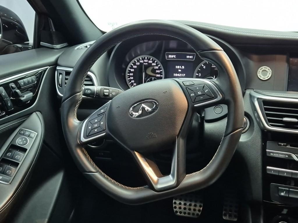 Infiniti Q - Vista 8