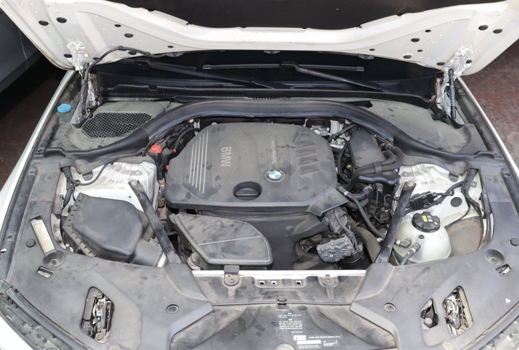 BMW 5 Series 2017 Blanco - Importación desde Corea - HF Imports Iquique - Foto 8