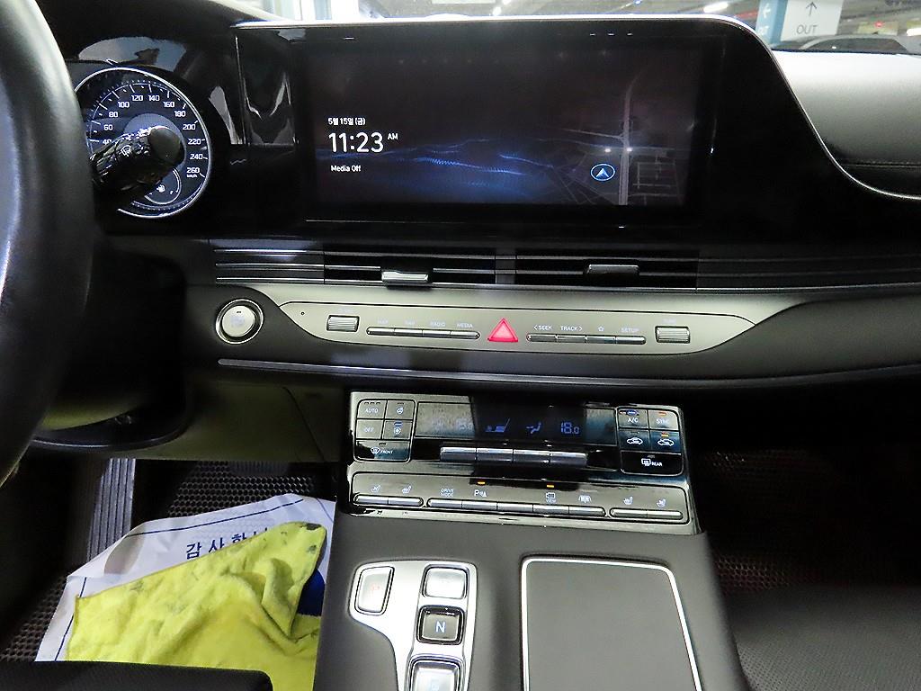 HYUNDAI Grandeur - Vista 11